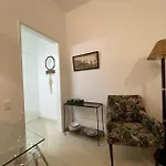 Divino Laranjeiras Studio