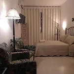 Divino Laranjeiras Studio